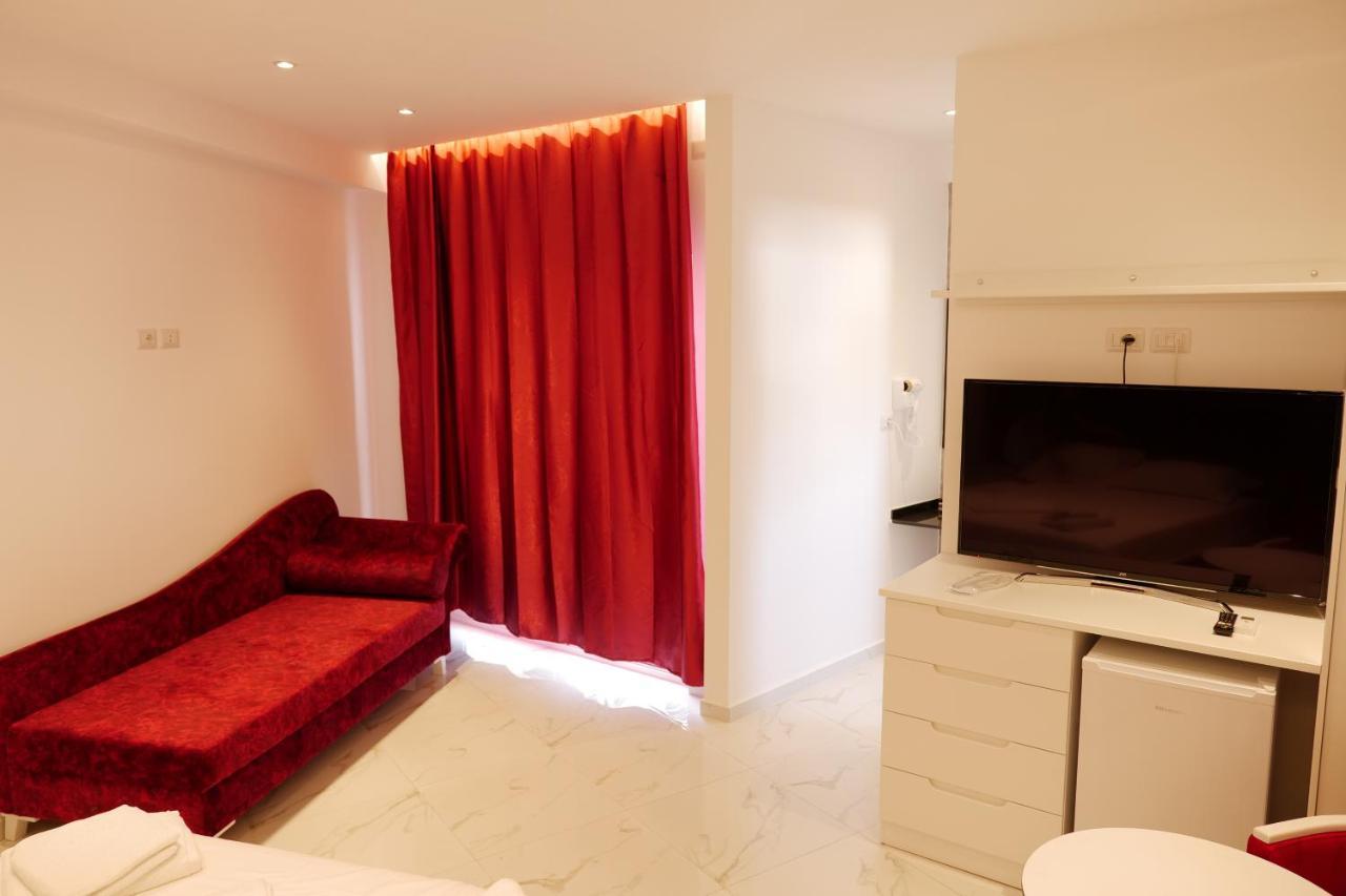 Lumi Hotel ساراندا المظهر الخارجي الصورة